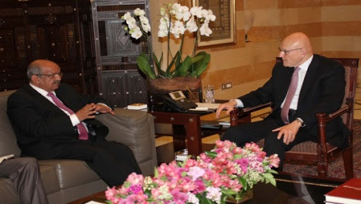 Algérie-Liban: Messahel chargé d’un message de remerciements au président Bouteflika