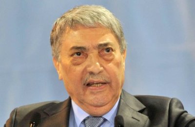 Ali Benflis s’attaque à Ouyahia sans le citer