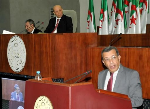 Benkhalfa appelle les agences bancaires locales à être plus rentables