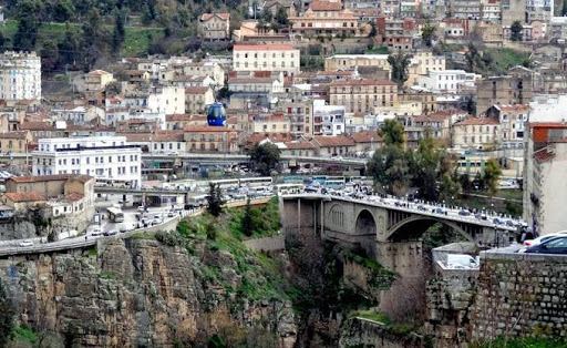 Constantine : «Revenez après le 16 avril !»