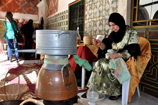 Démarche pour classer la distillation de l’eau de fleurs d’oranger et de rose