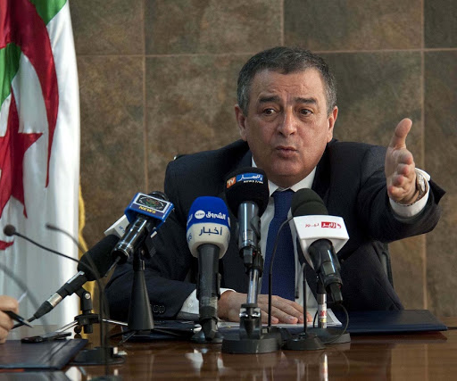 Démissionnez et partez là où vous attendent vos intérêts privés !