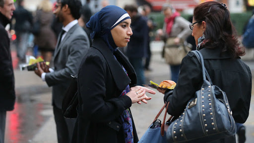 Des étudiants de Sciences Po Paris organisent un « Hijab Day »