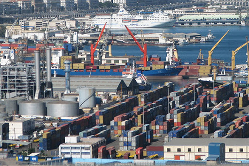 Des fruits importés pour 32 millions de dollars par mois en temps de crise !