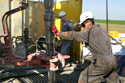 El Ghazi ordonne aux compagnies pétrolières de faciliter le recrutement