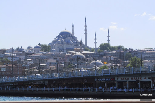 Istanbul : trois blessés dans une explosion