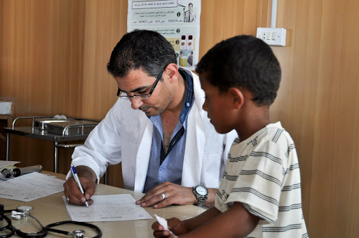 Jumelage EHU-hôpitaux du Sud: Une cinquantaine de médecins spécialistes à pied d&rsquo;œuvre à Bechar