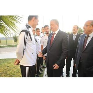 La FAF attend une réponse du COA:  Raouraoua décide  de ne pas …