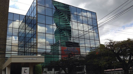 Le cabinet d’avocats des « Panama papers » dit avoir été piraté, a porté plainte