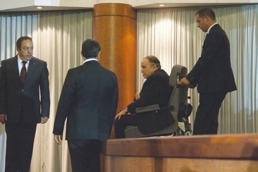 Le président Bouteflika a consommé deux années de son 4e mandat :Érosion politique, sclérose économique et manque d’alacrité