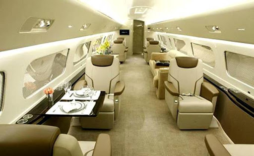 Les particuliers peuvent acquérir des avions