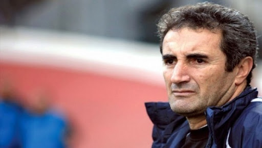 Ligue 1 Mobilis: Menad écarte pour le moment son retour à la barre technique du MC Alger