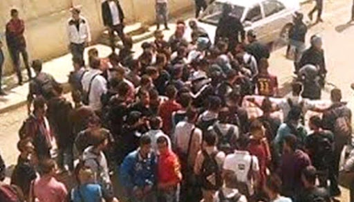 Marche des étudiants réprimée à Bouira : le mouvement plus déterminé que jamais