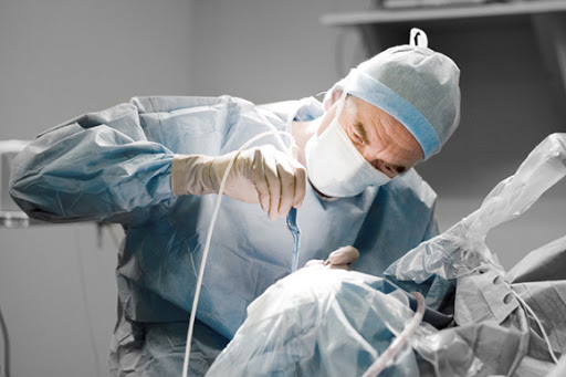 Médéa: Des neurochirurgiens algériens protestent contre la venue de médecins américains