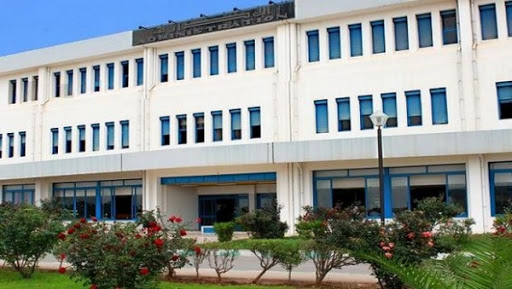 Oran: l’hélisurface de l’EHU opérationnelle en juillet