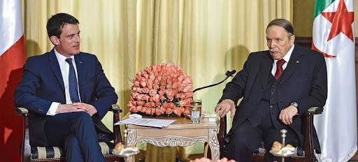 Photo de Bouteflika tweetée par Valls: Le quotidien El Moujahid s’attaque au pouvoir français
