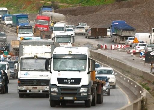 Réalisation d’une autoroute pour poids lourds reliant le port de Cherchell à El Affroun