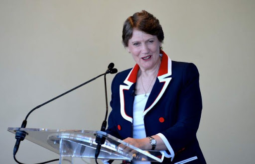Succession de Ban Ki-moon : la Néo-Zélandaise Helen Clark annonce sa candidature