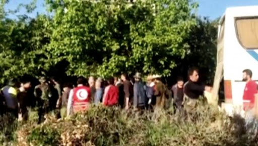 Syrie: évacuation de 500 personnes des villes assiégées (ONG)