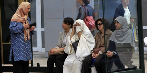 Taux de chômage en Algérie : à 16% contre 9,9%, les femmes plus touchées que les hommes, selon l’OIT