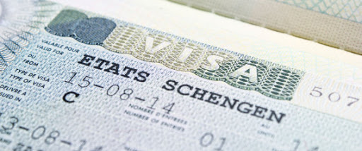 Visa Schengen: malgré les clarifications de l&rsquo;UE, qui évoque une « mal interprétation », Air Algérie persiste et signe