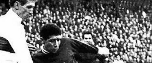 31 mai 1994: assassinat de Salah Djebaïli, footballeur, brillant scientifique et écologiste