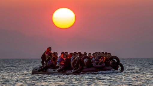 550 migrants clandestins arrêtés au large de la Libye