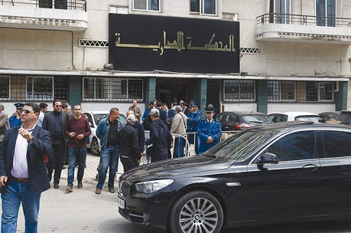 Affaire el khabar, Grine prépare-t-il un coup de force ?