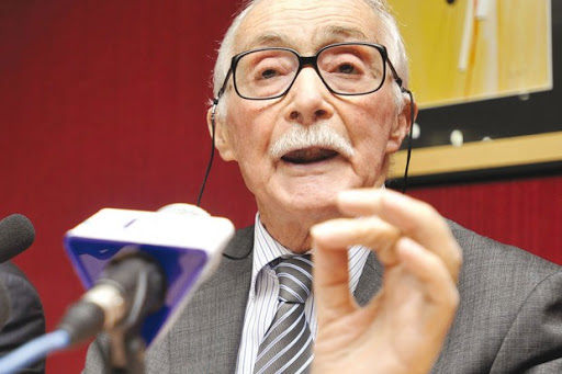 Ali Yahia Abdennour à propos des poursuites judiciaires contre le journal “EL Khabar”: “C’est une faute politique”