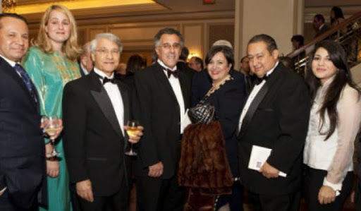 Criminels en col blanc auréolés de sainteté Res publica !