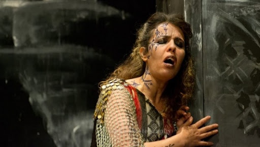 La pièce « Electre » présentée à Alger: pari réussi par de jeunes comédiens