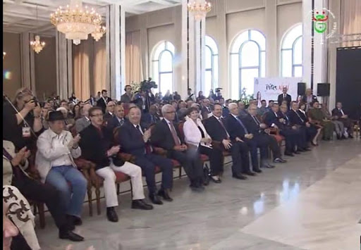 La présence d’Idir et Ait Menguellet affole les réseaux sociaux