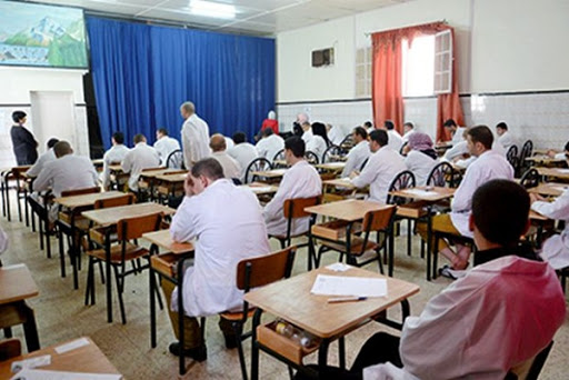 Le baccalauréat dans les établissements pénitentiaires: des prévisions de réussite à la hausse