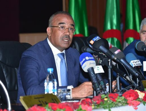 Le Gouvernement encourage les investisseurs et lutte contre le monopole