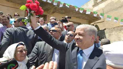 Le premier ministre achève sa visite dans la wilaya de Tizi-Ouzou