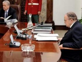 Le Président Bouteflika préside un Conseil des ministres
