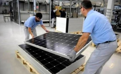 Le projet des plaques photovoltaïques est ambitieux nécessitant des équipements algériens