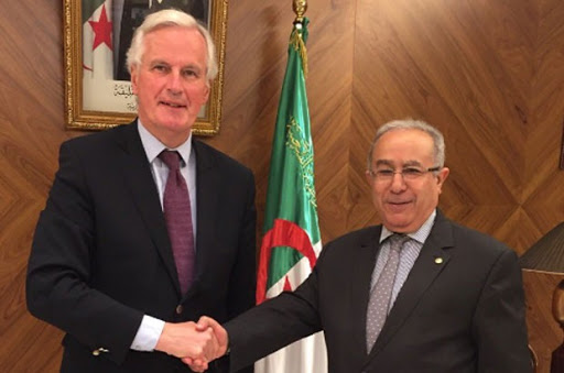 Michel Barnier publie ses photos sur son compte twitter: L&rsquo;étrange visite d&rsquo;un ex-ministre français à Alger