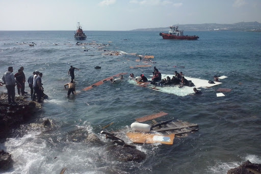 Migrants : 15 disparus dans un nouveau naufrage en Méditerranée