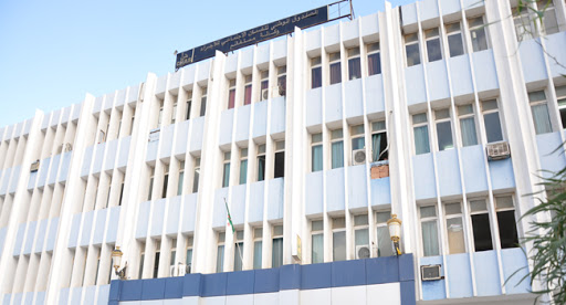 Mostaganem: Les employés de la Cnas font un don de sang