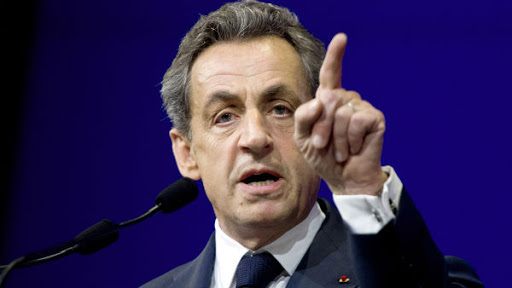 Nicolas Sarkozy parle (encore une fois) de l’Algérie et encense le maroc