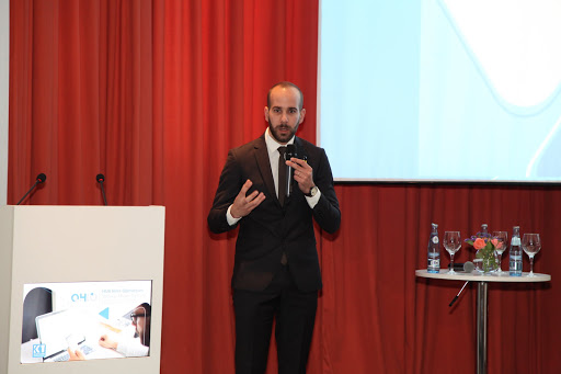 Ordonner ses virements et régler ses factures d’eau n’importe quand, de n’importe où, avec un simple SMS, une réalité en Algérie!