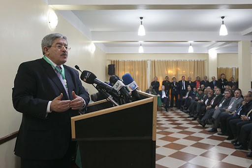 Ouyahia met KO la vieille garde du RND!