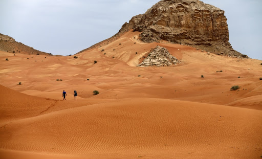 Pour faire pleuvoir, les Émirats décident de construire une montagne