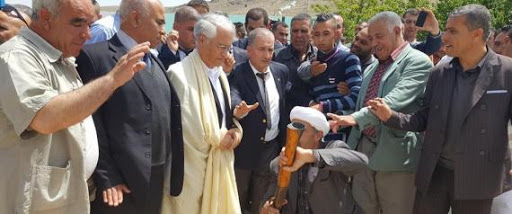 Pourquoi la presse doit continuer de parler du mauvais film « Chakib Khelil chez les zaouïas »