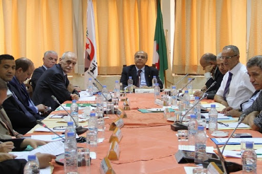 Raouraoua veut boucler le dossier du futur sélectionneur, avant ….