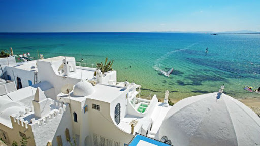 Vacances d’été : Quels projets d’évasion pour les Algériens ?