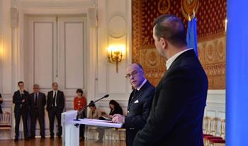 Il a été naturalisé français et a reçu la médaille d’or de la sécurité intérieure: Le héros algérien du Bataclan honoré