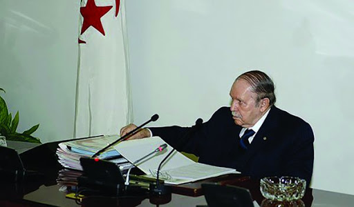 Le chef de l’état préside une réunion de sécurité