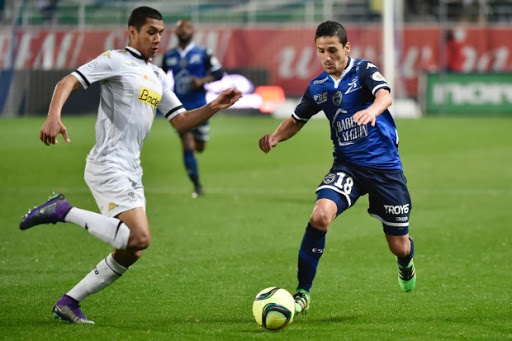 Le manager de Mahrez se prépare à mettre un autre Algérien en évidence